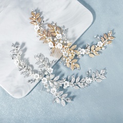 Nouveaux bijoux de mariée perle cristal bande de cheveux en métal feuilles peigne à la main doux en céramique fleur peigne à cheveux gros nihaojewelry