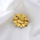 nouvelle broche de fleurs cloutes de diamants mode broche marguerite  la mode vtements sauvages bijoux en gros nihaojewelrypicture11