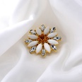 nouvelle broche de fleurs cloutes de diamants mode broche marguerite  la mode vtements sauvages bijoux en gros nihaojewelrypicture14