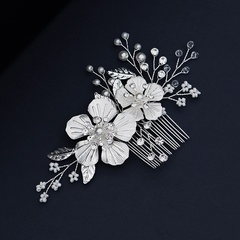 bridal jewelry elegant white flowers pearls combs hand-beaded hair comb wedding wholesale nihaojewelry