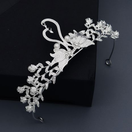 Joyería nupcial Perla Diamantes de imitación Aleación Tocado Noble Blanco puro Cisne Corona Vestido de novia coreano Accesorios's discount tags