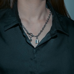 Corée populaire hip-hop style punk petit collier de verrouillage titane acier boule boucle serrure collier en gros nihaojewelry