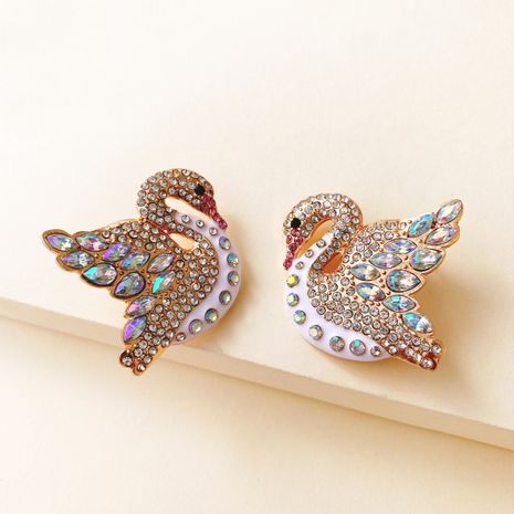 nouveau produit créatif plein diamant cygne boucles d'oreilles nouveau animal boucles d'oreilles en gros nihaojewelry NHJJ222396's discount tags