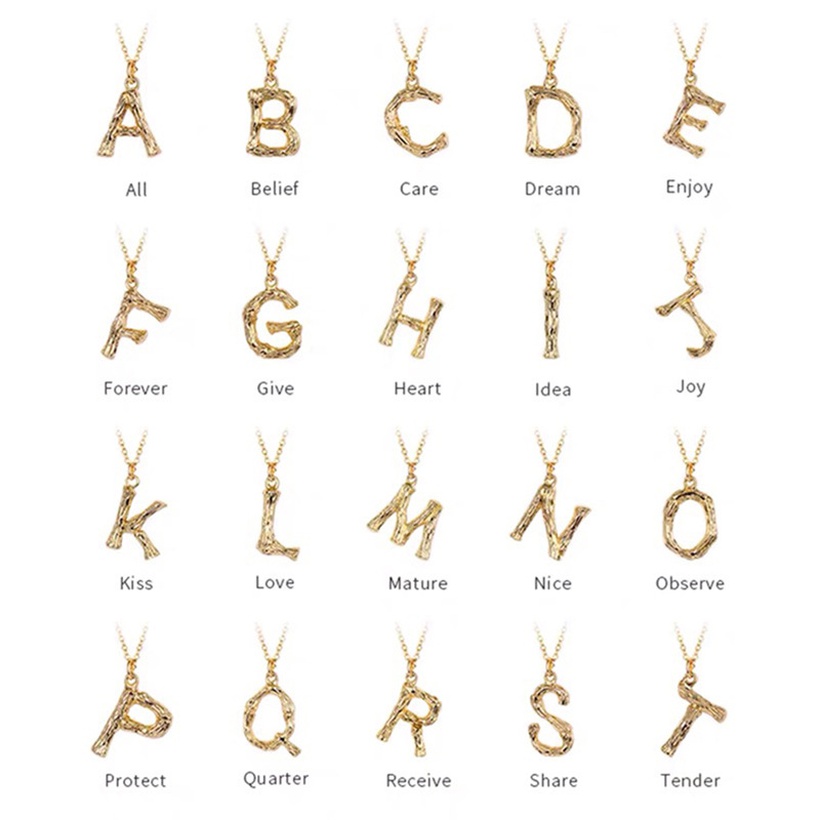 Fashion Jewelry 26 Letter Pendant 316l Titanium Steel Goldplated Necklace Short Clavicle Chain
