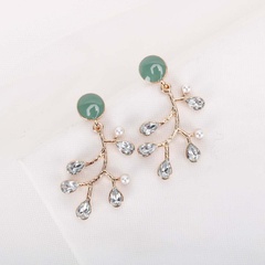 Les nouvelles boucles d'oreilles populaires de la Corée S925 argent aiguille goutte d'huile perles cristal boucles d'oreilles or gland boucles d'oreilles en gros nihaojewelry
