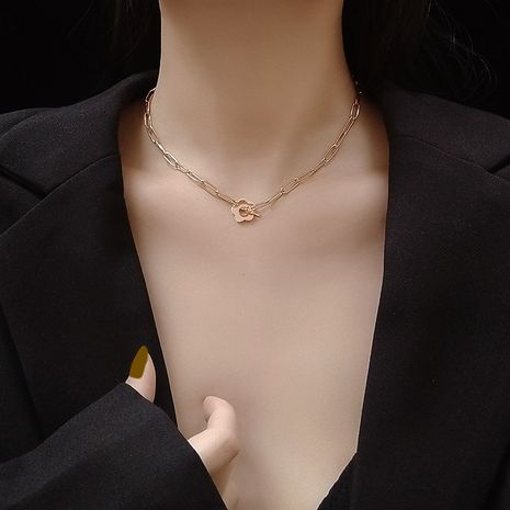 small chrysanthemum rectangular clavicle chain beauty must-have titanium steel plated 18K real gold necklace wholesale nihaojewelry's discount tags