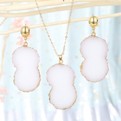 bijoux de mode blanc soleil fleur pendentif collier imitation pierre naturelle irrégulière dames chaîne de chandail en gros nihaojewelry
