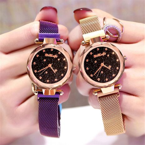Moda imán relojes brillantes estrellas pentagramas literales moda señoras pulsera reloj al por mayor nihaojewelry's discount tags
