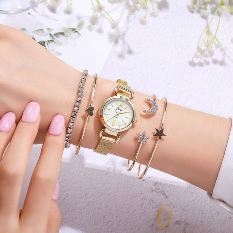 Moda nueva tendencia diamante pequeño dial correa de malla de oro reloj de mano femenino nihaojewelry al por mayor's discount tags