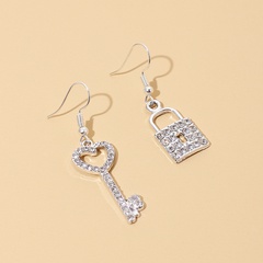 fashion diamond-studded key lock pendant earrings simple bright rhinestone asymmetric ear hooks wholesale nihaojewelry