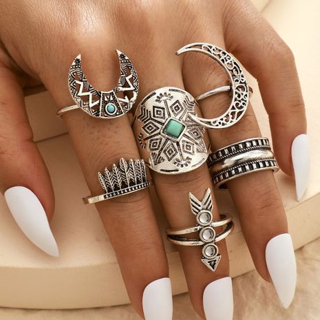 Retro fashion all-match alloy totem leaf moon arrow ring 6-piece set alloy hollow horn ring wholesale nihaojewelry NHGY236376's discount tags