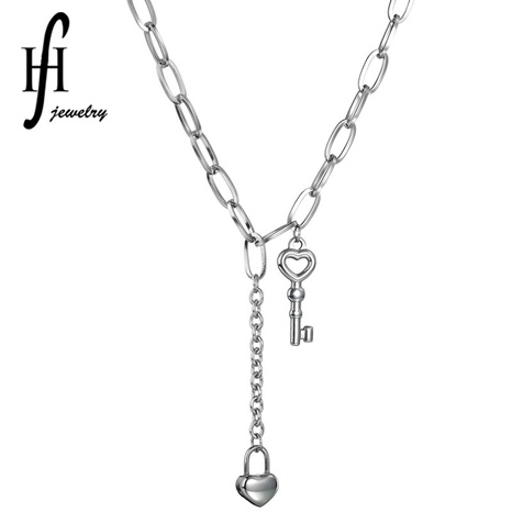 Collier de clé en acier inoxydable de mode simple pendentif de niche petite chaîne de clavicule de verrouillage pour les femmes nihaojewelry's discount tags