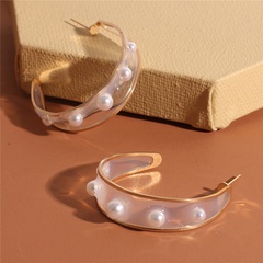 Señoras coreanas simples perlas en forma de C media moda pendientes de aleación retro al por mayor nihaojewelry