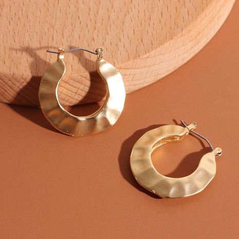 Vente chaude mode boucles d'oreilles en or à la mode pour les femmes nouvelles boucles d'oreilles irrégulières géométriques simples en forme de C en gros nihaojewelry's discount tags