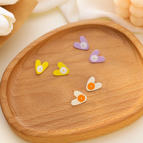 Download Sweet And Cute Daisy Flower Love Korean Simple And Small Heart Shaped Women S Earrings Nhms238662