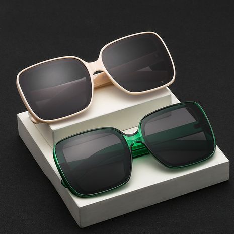Fashion square new retro women's big frame plain metal hinge sunglasses wholesale's discount tags