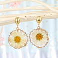 fashion jewelry daisy sun flower pendant necklace imitation natural stone sweater chain dried flower resin lady wholesale nihaojewelrypicture12