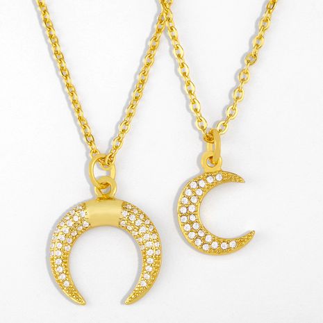 collier pendentif en cuivre de croissant de zircon micro-incrusté de nouvelle lune pour les femmes en gros's discount tags