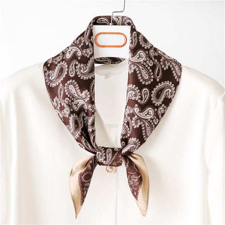 nouvelle écharpe carrée en soie coréenne de printemps sauvage pour femmes NHGD246743's discount tags