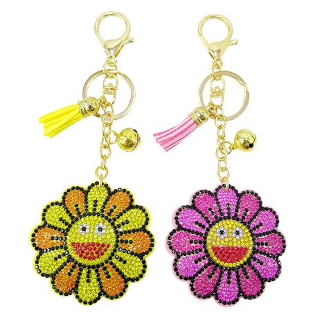 Dessin animé mignon tournesol smiley velours coréen diamant porte-clés pendentif fleur de soleil sac gland ornements's discount tags