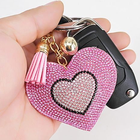 Nouveau coréen velours diamant amour gland sac voiture ornement coeur pêche porte-clés's discount tags