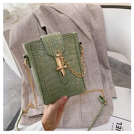 new trendy wild one-shoulder messenger chain crocodile pattern mobile phone bag's discount tags