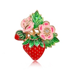 New popular painted drip enamel fruit strawberry brooch all-match brooches wholesale