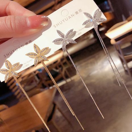 925 Silber Nadel Diamant fünf Blütenblätter Blume lange Quaste Koreanische New Fashion Wildlegierung Ohrringe für Frauen's discount tags