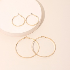 Fashion exaggerated simple extreme round retro simple geometric circle earrings for women