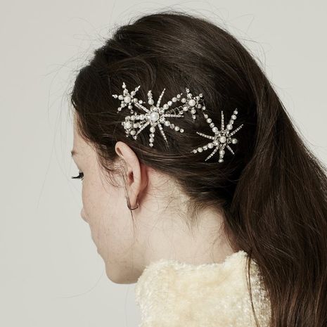 nouvelle mode rétro fleur perle épingle à cheveux créative lumière étoile strass épingle à cheveux en gros's discount tags