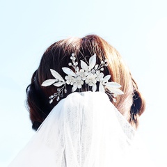Fashion crystal flower hair comb alloy leaf diamond insert comb wholesale