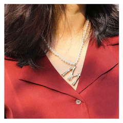 fashion shaped imitation pearl alloy letter M pendant necklace wholesale