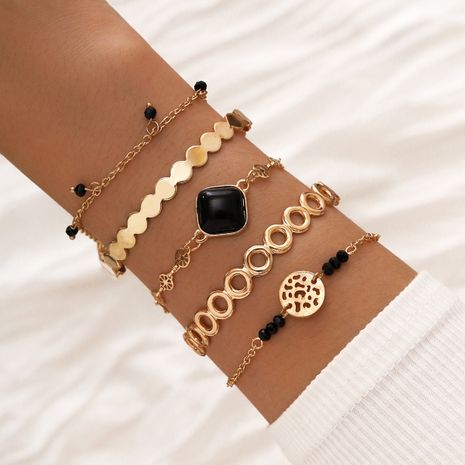Ensemble de 5 pièces de bracelet de perles à la main en diamant carré noir simple en résine's discount tags