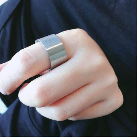 Hot selling titanium steel brushed anti-scratch stainless steel ring NHIM259090's discount tags