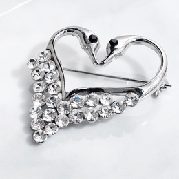 Hot selling heartshaped swan diamond brooch dress accessoriespicture7