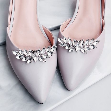 Hot selling fashion alloy diamond shoes flower bride wedding accessories's discount tags