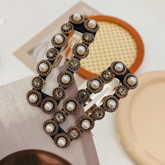 Nuevo tocado retro coreano hecho a mano con perlas para uñas, horquilla con clip de palabra cuadrada