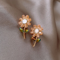 Mode Kristall Blütenblatt neue trendige koreanische wilde Ohrringe für Frauen