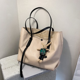 Largecapacity handbags fashion big simple soft leather shoulder tote bagpicture34