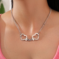 simple fashion  hollow double-heart clavicle chain heart-shaped handcuff couple necklace