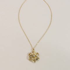 fashion hot-selling metal flower simple pendant necklace
