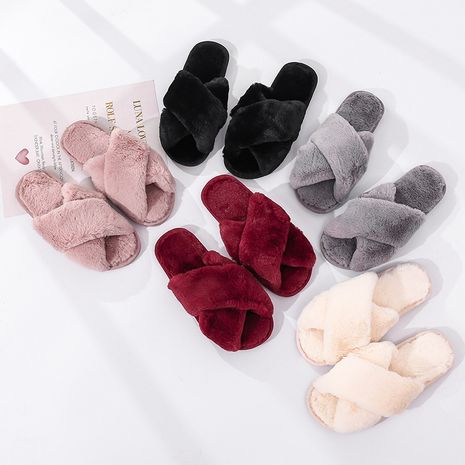 Plush Slippers Fall Winter New Indoor Warm Cotton Slippers Thicken Leaky Toe Hairy Drag's discount tags