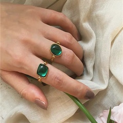 retro emerald inlaid ring