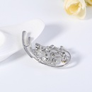 new simple flower diamond alloy broochpicture13