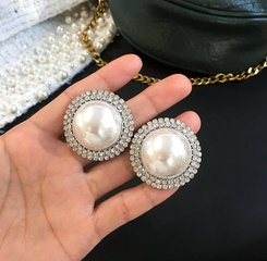 simple circle diamond-studded earrings