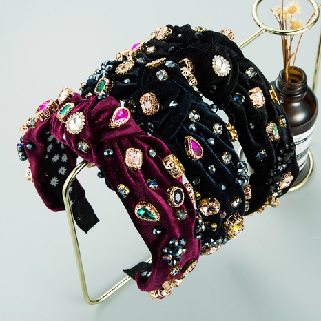 Bandeau en cristal de couture en velours doré rétro nouveau baroque's discount tags