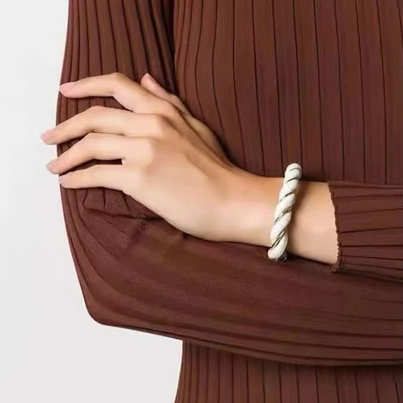 simple leather twisted bracelet