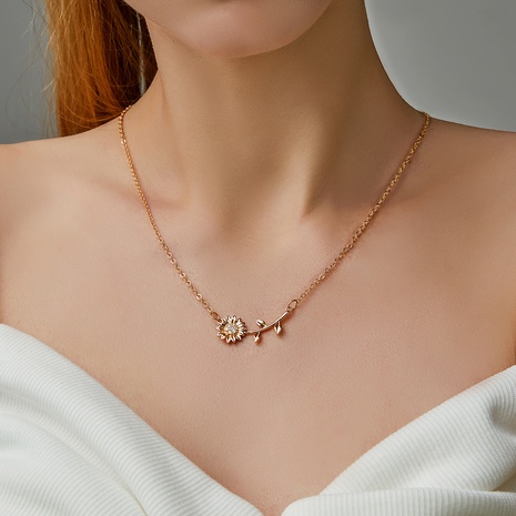creative sun flower pendant diamond necklace's discount tags