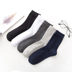 medium tube solid color sweat-absorbent cotton socks