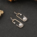 Brass material electroplated real gold irregular geometric earringspicture3